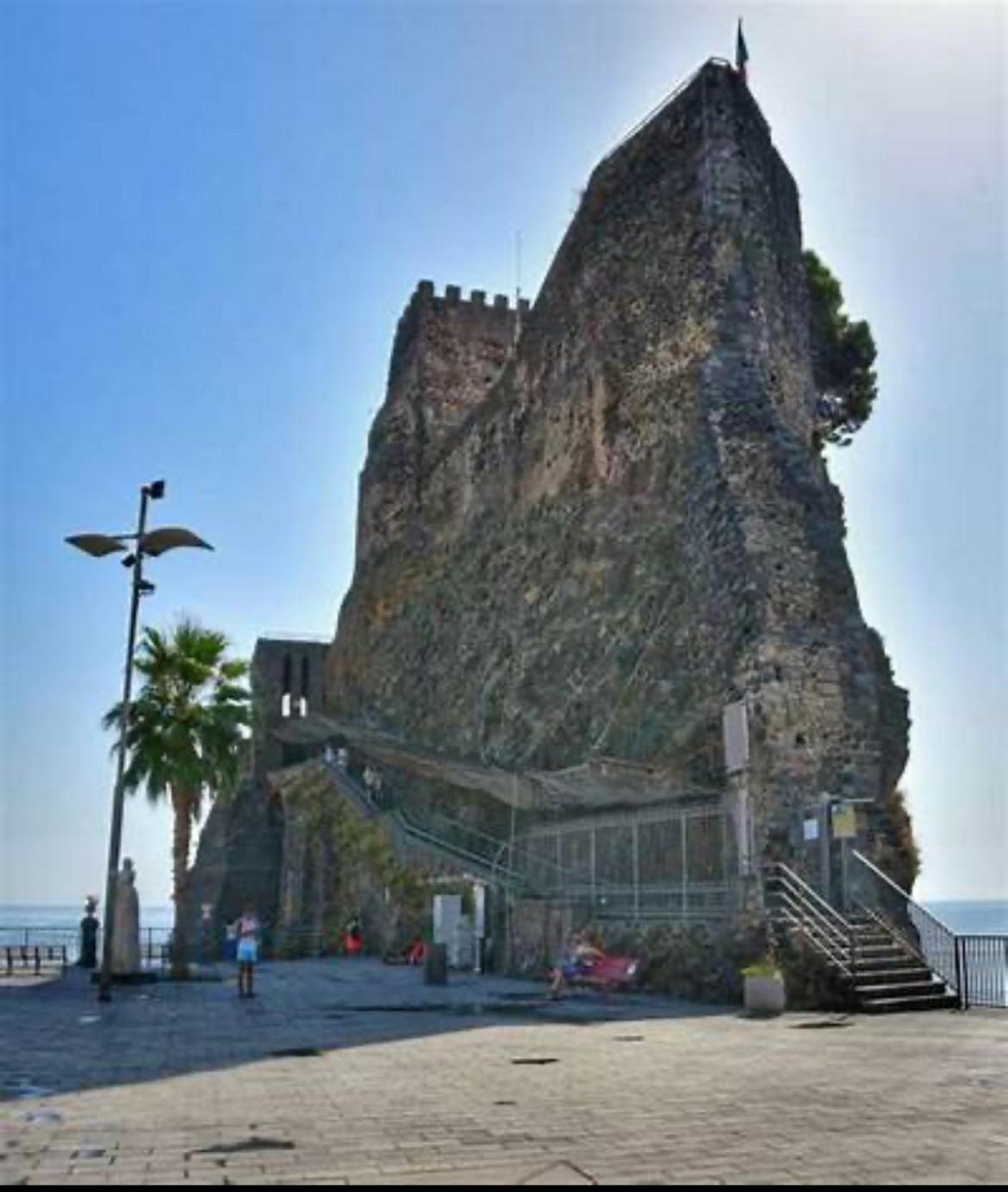 Appartamento Relax - Mare Cannizzaro - Aci Castello Catania Eksteriør billede